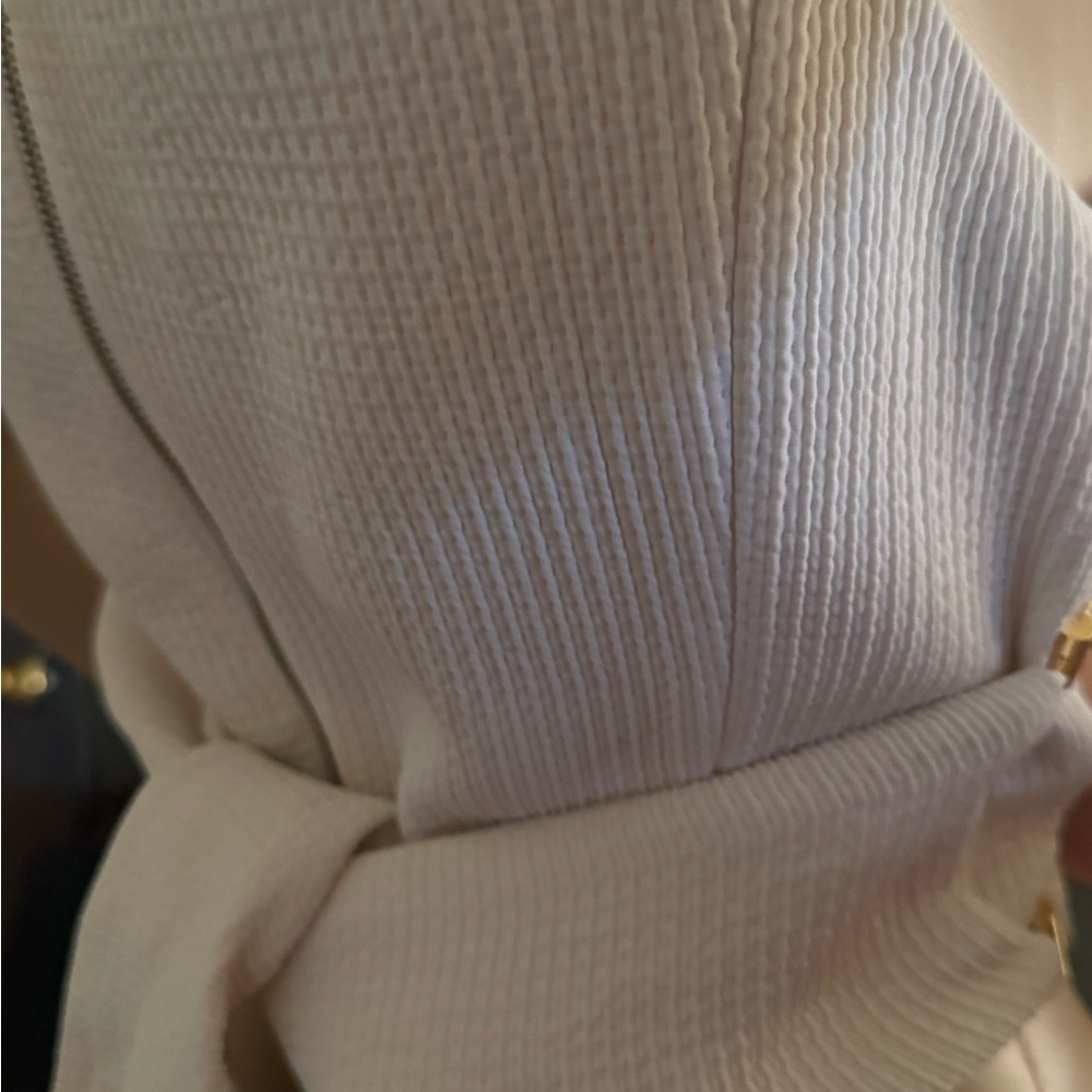 Tibi Cream Sleeveless Crop Top - Picture 5 of 8